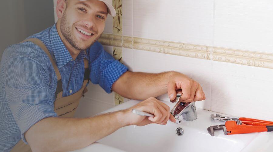 Expert burst pipe repair services in Elberfeld, IN